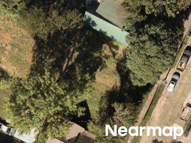 N Adams St