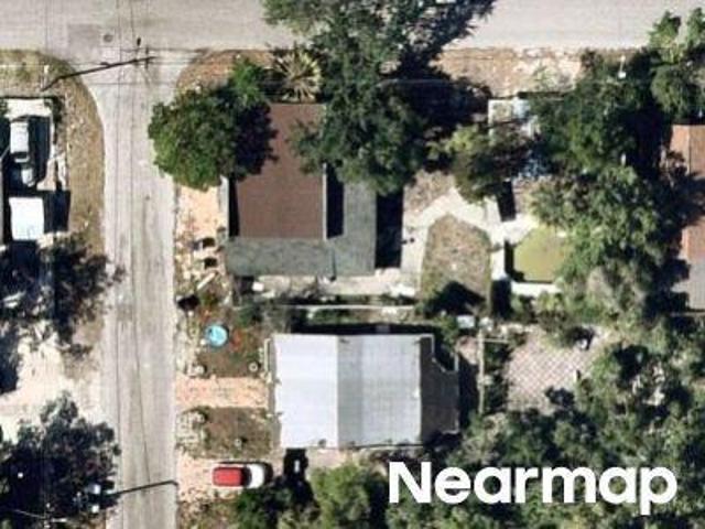 N Alaska St
