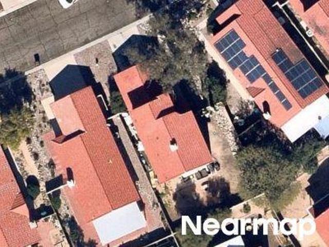 N Albatross Dr