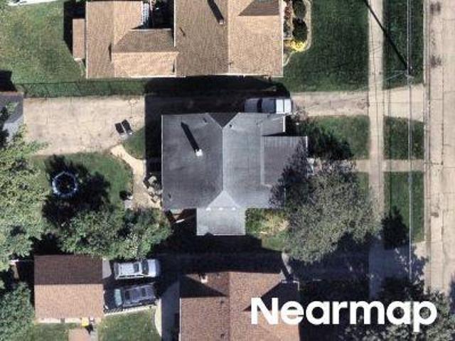 N Aldine St