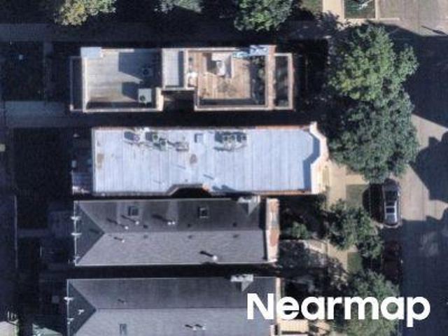 N Artesian Ave