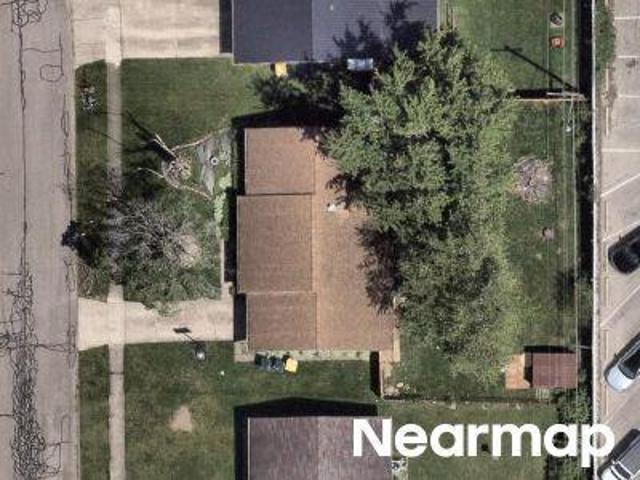 N Belmont Dr