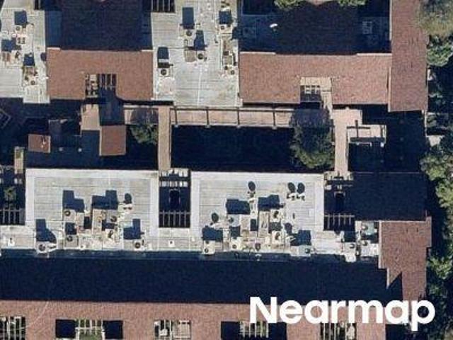 N Belmont St Apt 209