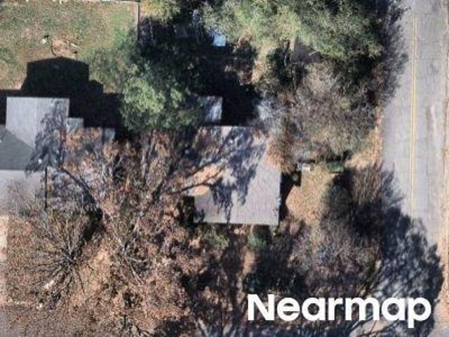 N Berkley Dr