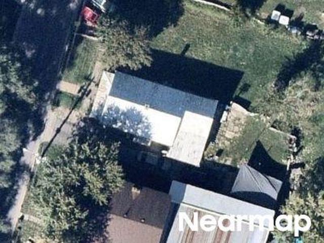 N Bluff St