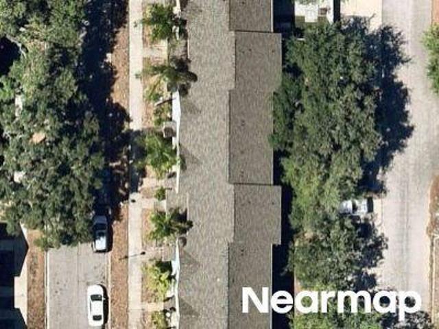 N Branch Ave