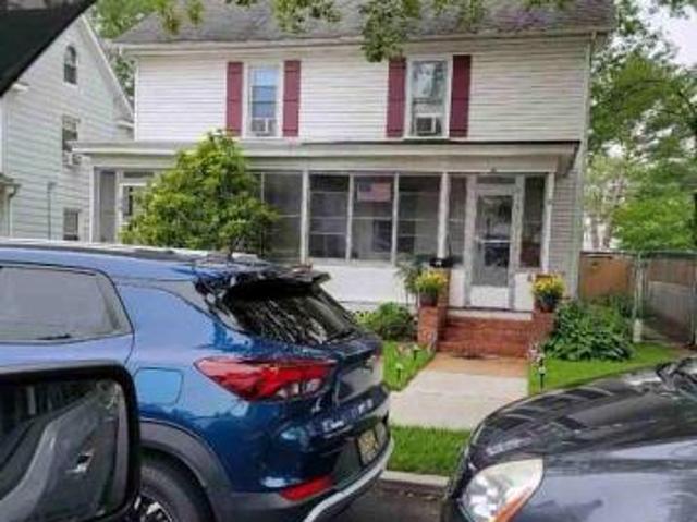 N Bradford St