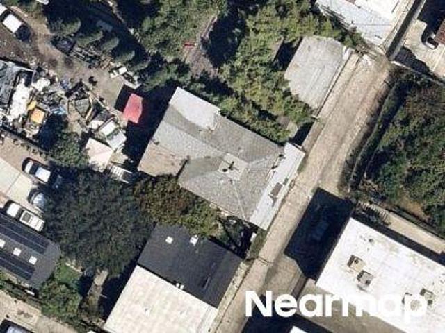 N Breed St