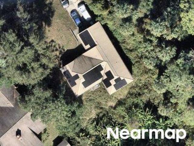 N Brickell Dr