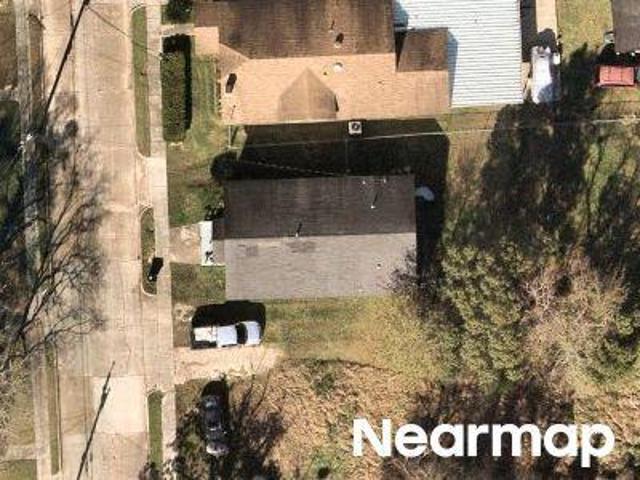 N Carlen St