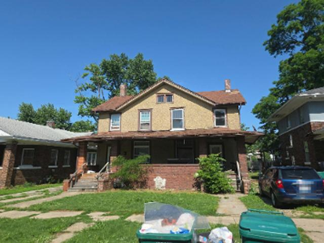 N Cedar St