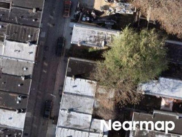 N Chadwick St