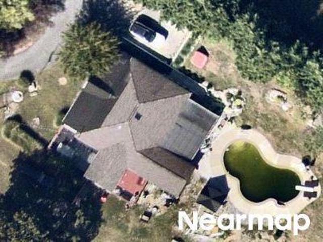 N Charlotte St