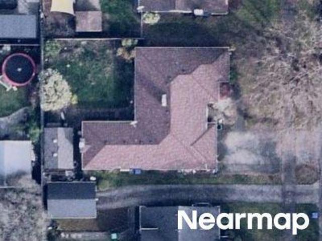 N Chase Ave