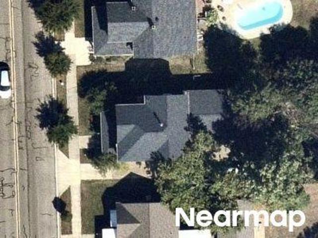 N Cherry St