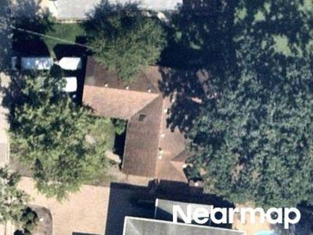 N Circle Dr