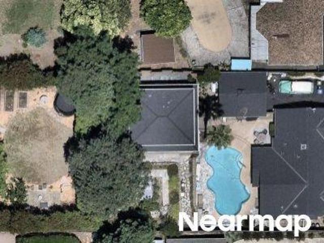 N Civic Dr