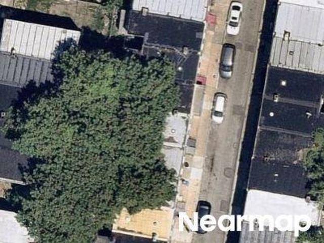 N Cleveland St