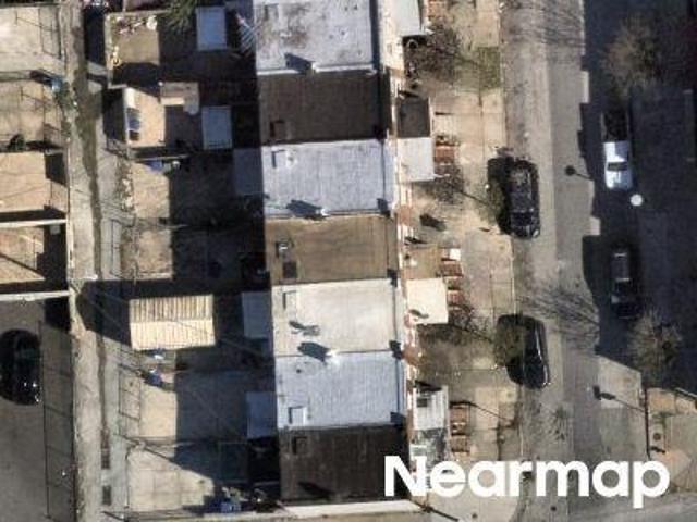 N Clinton St
