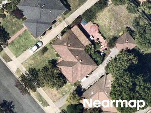 N Cordova St