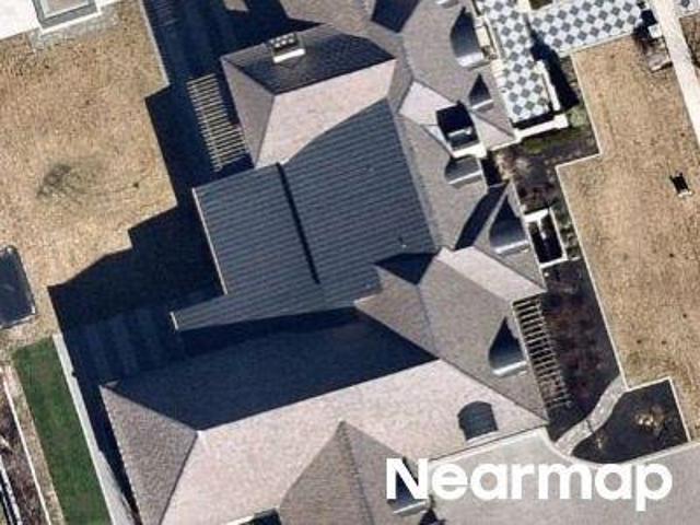 N Country Manor Ln