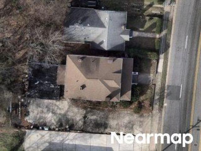 N Dudley St