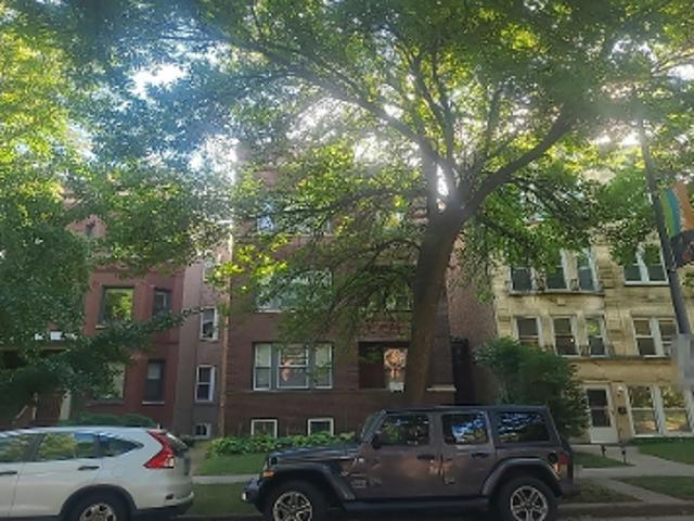 N Damen Ave