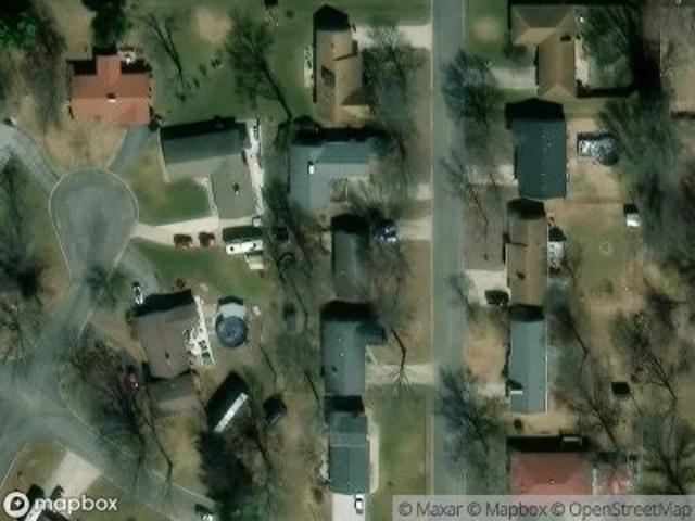 N Deneen St