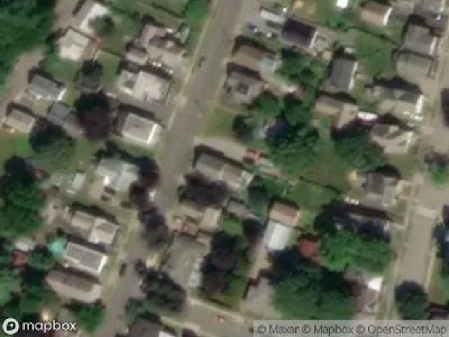 N Division St