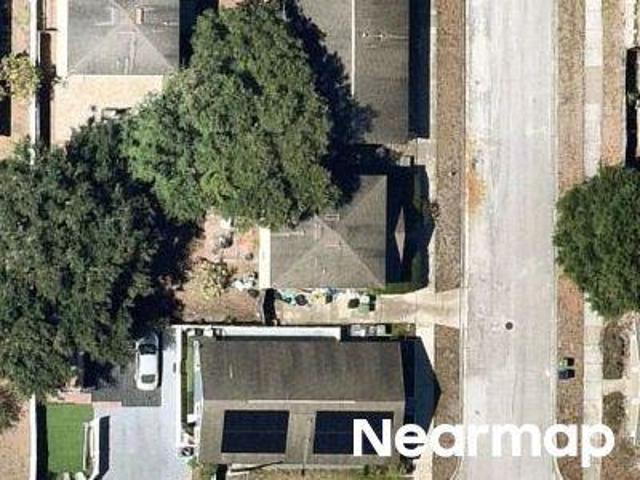 N Dixon Ave