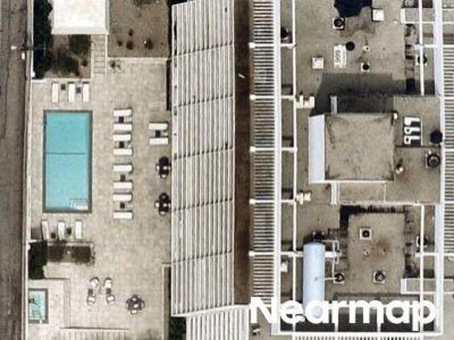 N Doheny Dr Apt 207