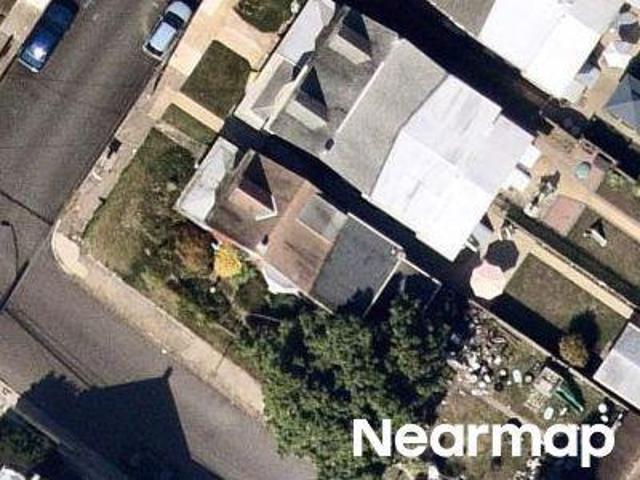 N Evans St