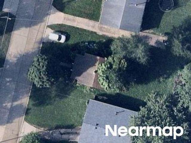N Elm Ave