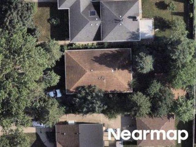 N Elmore St