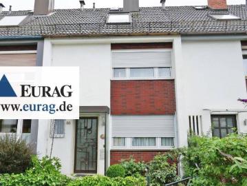 N Erlenstegen: Reihenmittelhaus mit 6 Zimmern, Balkon, Terrasse, Garten