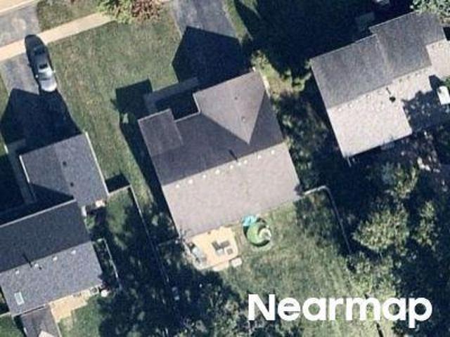 N Essex Ln
