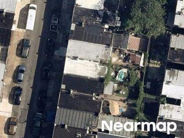 N Fairhill St