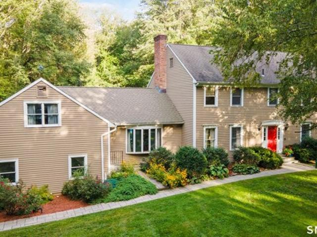 N Farm Rd, Middlebury, Home For Sale
