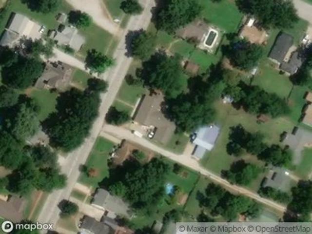 N Foreman St