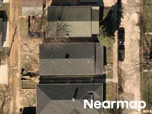 N Forest Ave