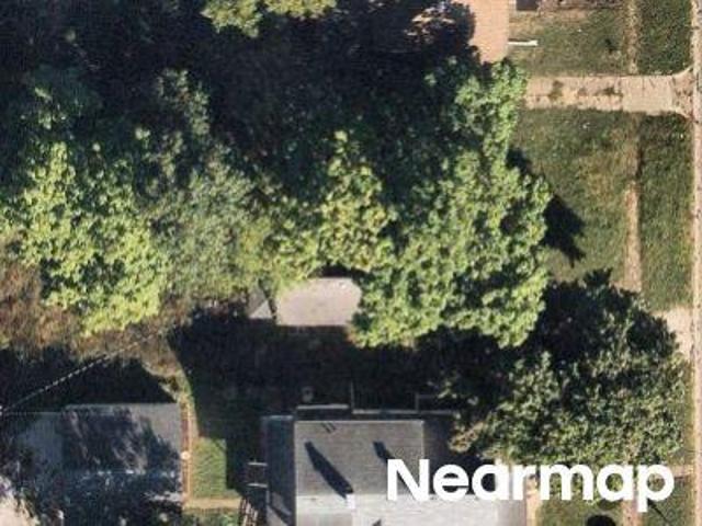 N Gilbert St