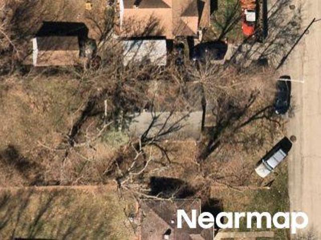 N Gladstone Ave