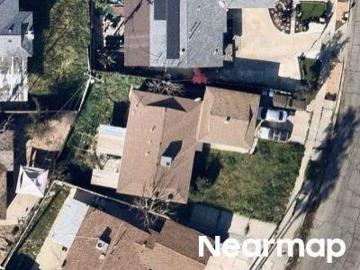 N Golden Ave