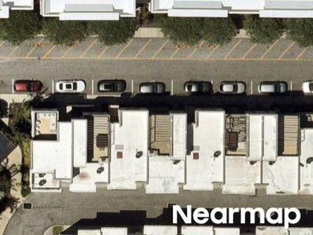 N Grady Ave