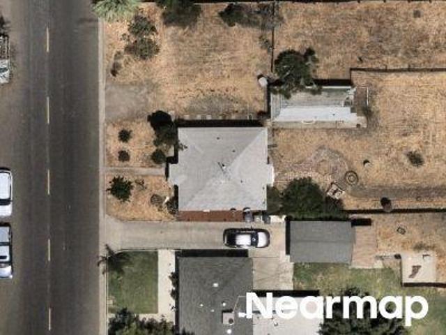 N Green St