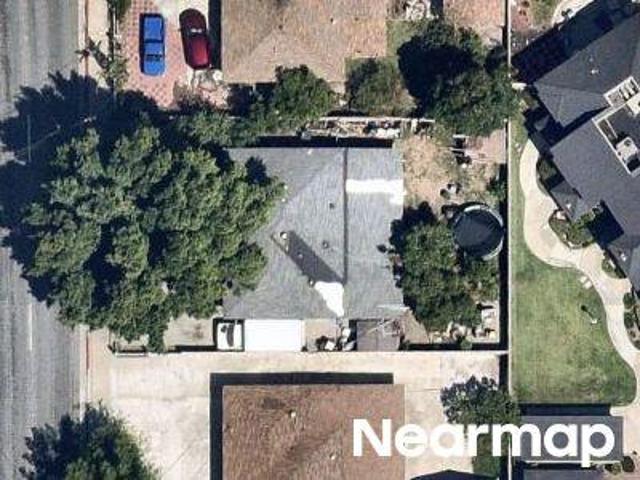 N Grove Ave