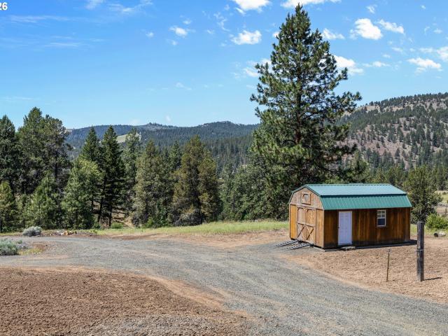 N Hwy 395