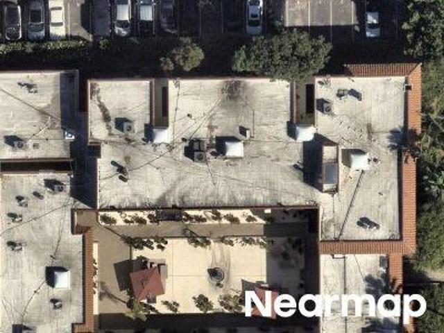 N Hayworth Ave Apt 102