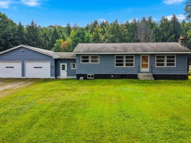 N Hemlock Rd, Charlestown, Home For Sale