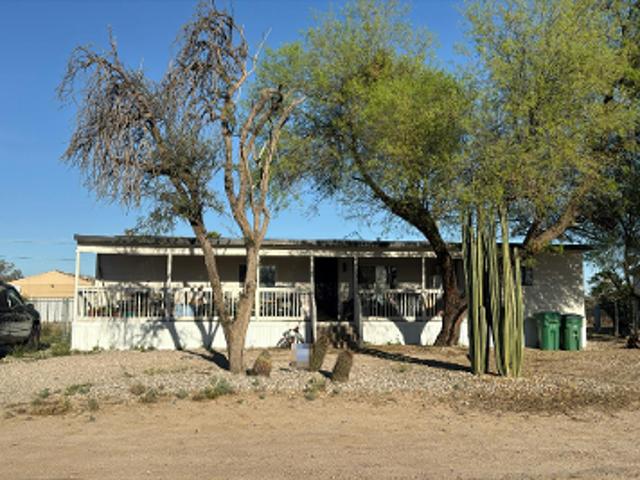 N Hendricks Dr